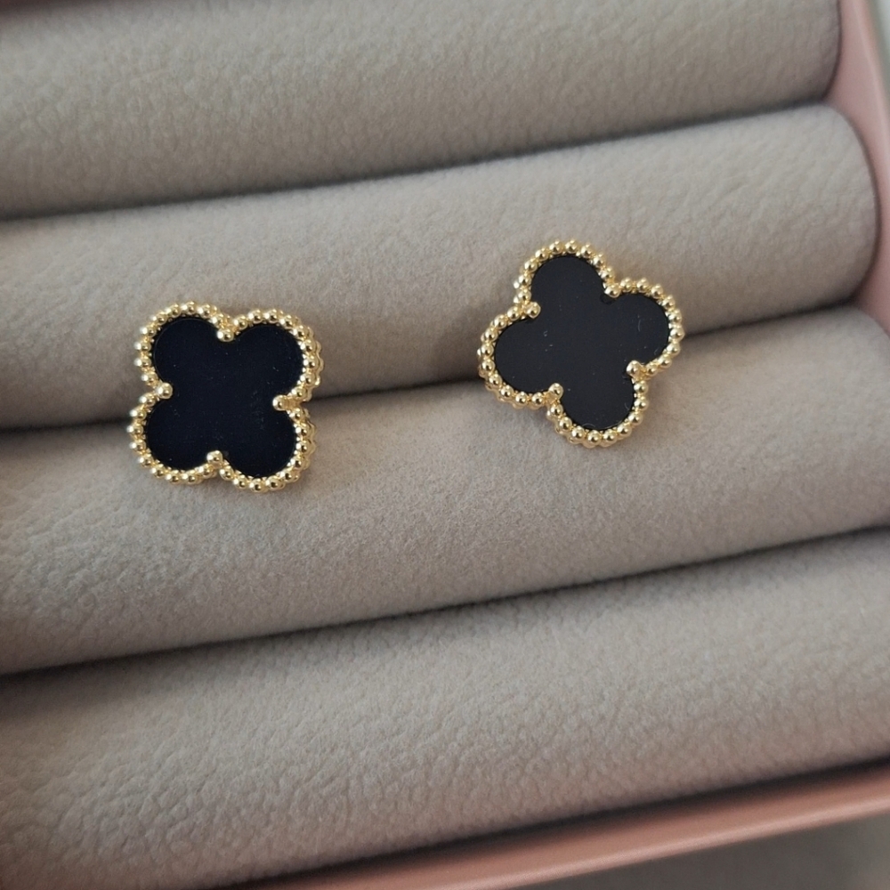 Onyx Black Clover stud earrings